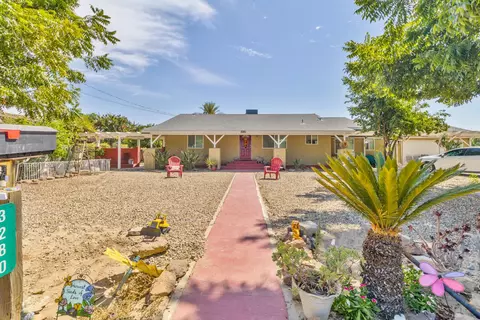 Exterior - 3280 Mccall Ave, Selma, CA 93662 photo 1 of 4