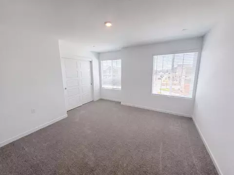 Bedroom - 3261 Carambola Ave, Clovis, CA 93619 photo 2 of 3