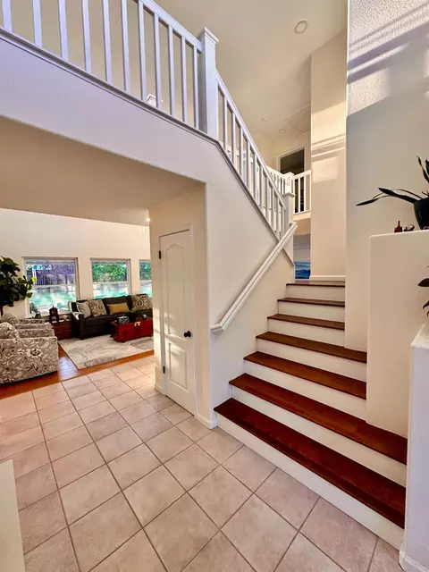 Entry Way - 3362 Greenfield Ave, Clovis, CA 93611 photo 3 of 3