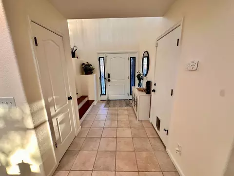 Entry Way - 3362 Greenfield Ave, Clovis, CA 93611 photo 2 of 3