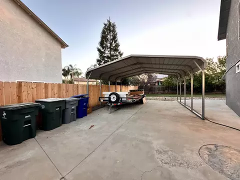 Exterior - 3362 Greenfield Ave, Clovis, CA 93611 photo 12 of 15
