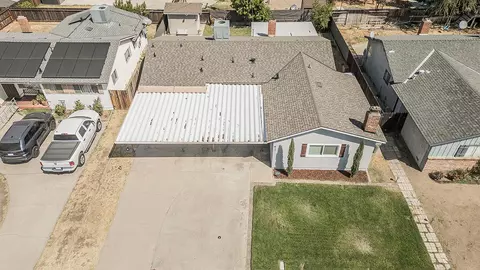 View/Area - 611 San Gabriel Ave, Clovis, CA 93612 photo 2 of 9