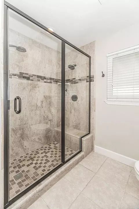 Bath - 611 San Gabriel Ave, Clovis, CA 93612 photo 6 of 6