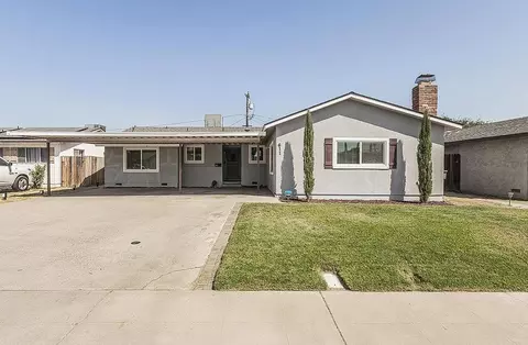 Exterior - 611 San Gabriel Ave, Clovis, CA 93612 photo 2 of 10