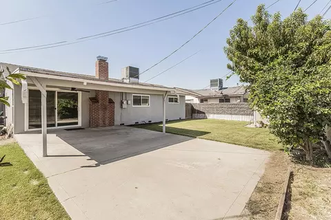 Exterior - 611 San Gabriel Ave, Clovis, CA 93612 photo 5 of 10