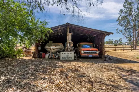 Exterior - 11801 N Mckelvy Ave, Clovis, CA 93619 photo 10 of 13