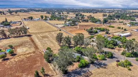 View/Area - 11801 N Mckelvy Ave, Clovis, CA 93619 photo 4 of 8