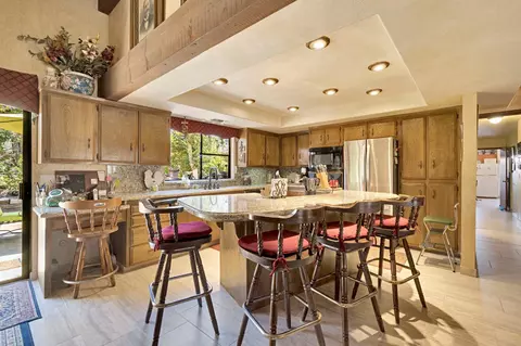 Kitchen - 11801 N Mckelvy Ave, Clovis, CA 93619 photo 1 of 5