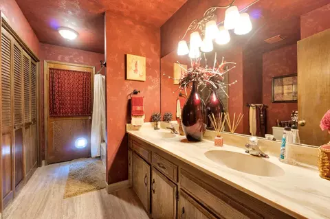 Bath - 11801 N Mckelvy Ave, Clovis, CA 93619 photo 3 of 4