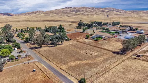 View/Area - 11801 N Mckelvy Ave, Clovis, CA 93619 photo 5 of 8