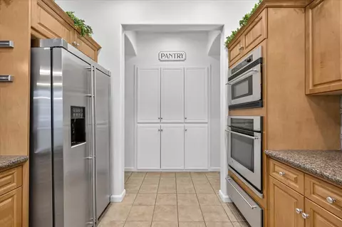 Entry Way - 2551 Magill Ave, Clovis, CA 93611 photo 5 of 6