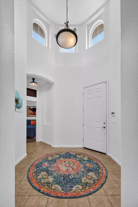 Entry Way - 2551 Magill Ave, Clovis, CA 93611 photo 2 of 6