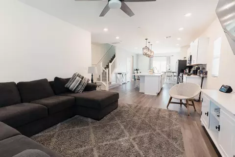 Entry Way - 1001 Aspire Ave, Fowler, CA 93625 photo 3 of 8