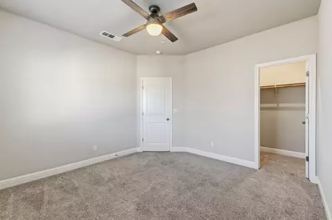 Bedroom - 2715 Las Rosas Ave, Clovis, CA 93619 photo 5 of 9
