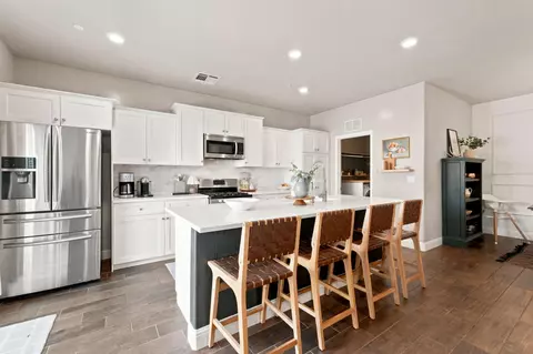 Kitchen - 4035 San Gabriel, Clovis, CA 93619 photo 1 of 4