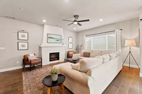 Living - 4035 San Gabriel, Clovis, CA 93619 photo 1 of 4