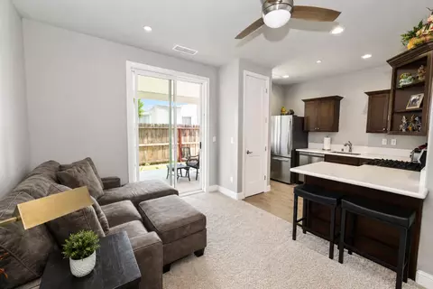 Entry Way - 2826 Robinwood Ave, Clovis, CA 93611 photo 2 of 2