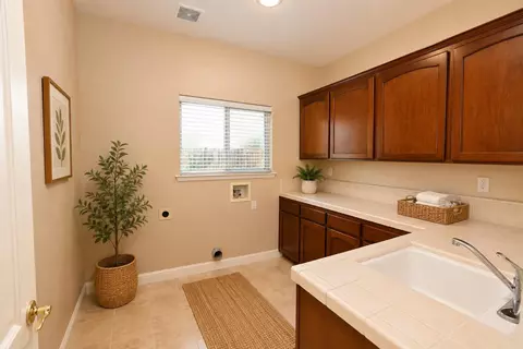 Other - 1650 Emerald Ave, Fresno, CA 93720 photo 1 of 3