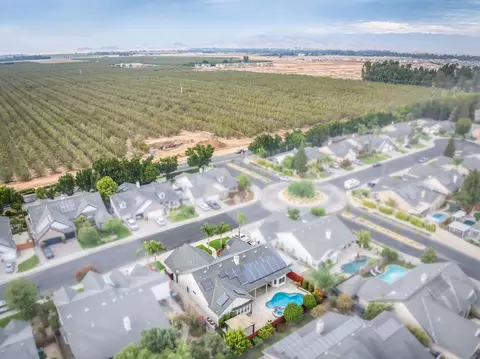 View/Area - 220 W Serena Ave, Clovis, CA 93619 photo 7 of 8