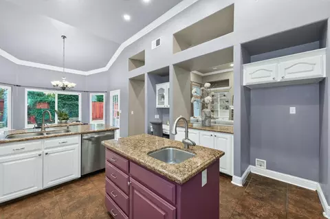 Kitchen - 220 W Serena Ave, Clovis, CA 93619 photo 8 of 8