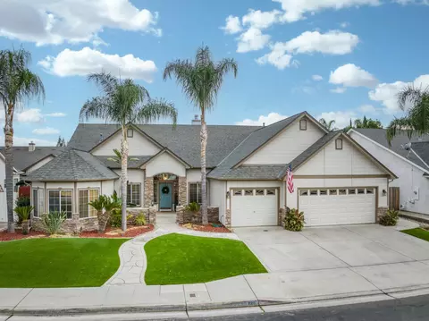 Exterior - 220 W Serena Ave, Clovis, CA 93619 photo 12 of 12