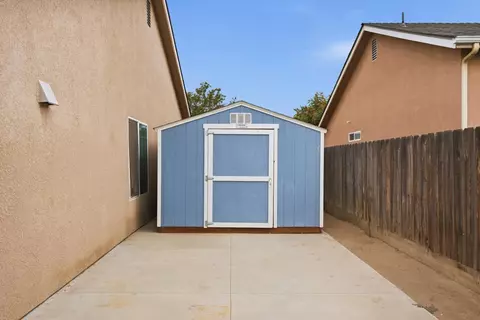 Exterior - 1781 Diamond Ave, Sanger, CA 93657 photo 9 of 9