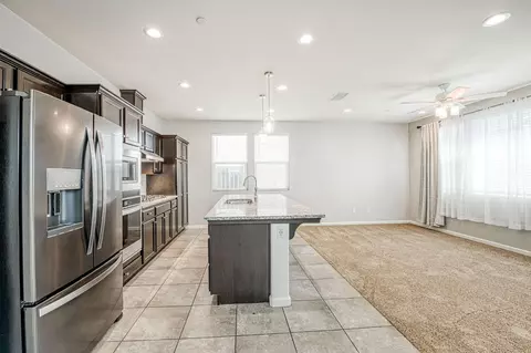 Other - 6037 E Brick Dr, Fresno, CA 93727 photo 1 of 3