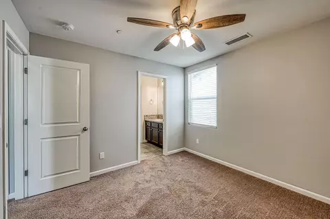 Bedroom - 6037 E Brick Dr, Fresno, CA 93727 photo 4 of 5