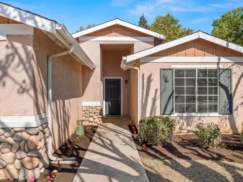 Exterior - 3515 Megan Ave, Clovis, CA 93611 photo 2 of 5