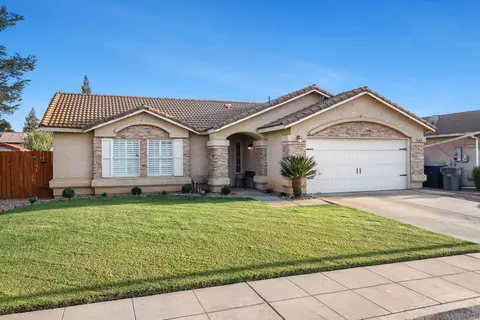 Exterior - 3410 Winter Way, Madera, CA 93637 photo 2 of 7