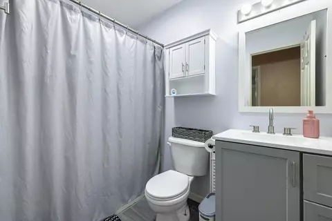 Bath - 3410 Winter Way, Madera, CA 93637 photo 1 of 2