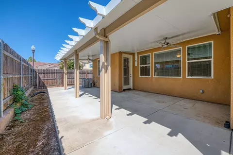 Exterior - 3830 Saginaw Ave, Clovis, CA 93619 photo 4 of 5