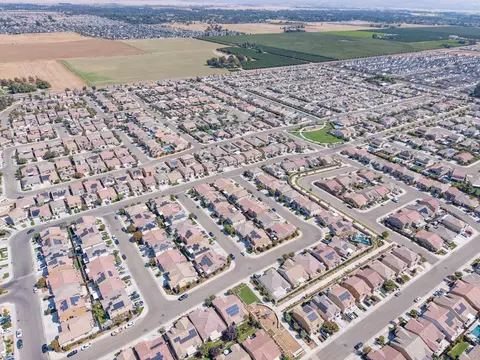 View/Area - 3830 Saginaw Ave, Clovis, CA 93619 photo 6 of 13