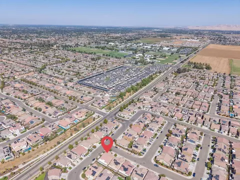 View/Area - 3830 Saginaw Ave, Clovis, CA 93619 photo 8 of 13