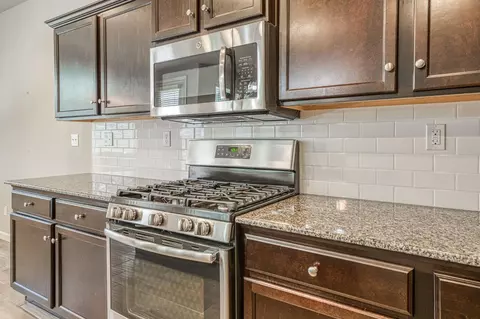 Kitchen - 3830 Saginaw Ave, Clovis, CA 93619 photo 2 of 4