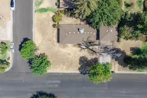 View/Area - 619 Foster Ave, Madera, CA 93637 photo 2 of 8