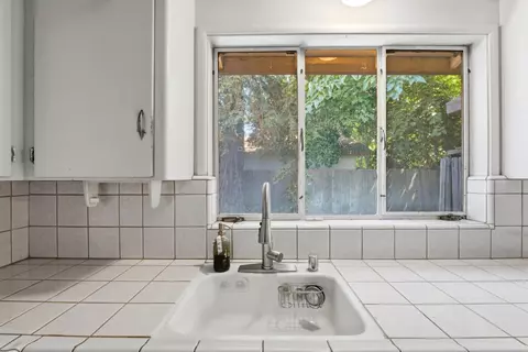 Kitchen - 619 Foster Ave, Madera, CA 93637 photo 4 of 5