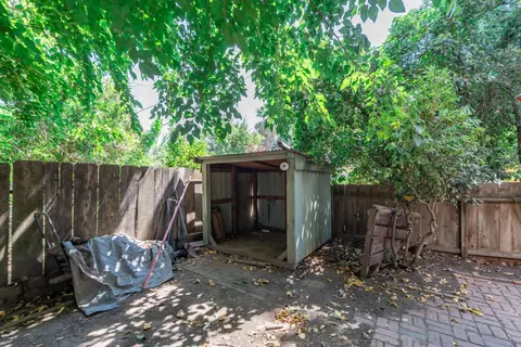Exterior - 619 Foster Ave, Madera, CA 93637 photo 6 of 12