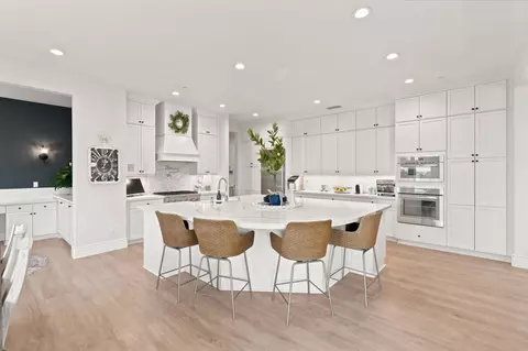 Kitchen - 1050 Treasure Hills Dr, Madera, CA 93636 photo 2 of 3