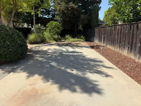 Exterior - 143 W W Loop, Madera, CA 93637 photo 5 of 5