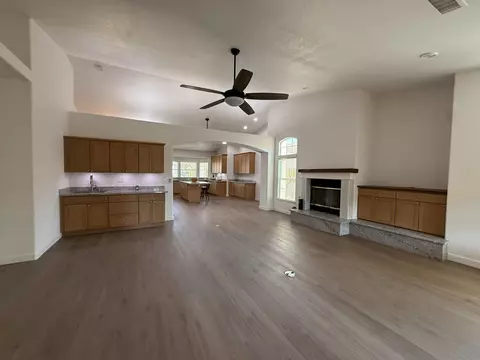 Living - 143 W W Loop, Madera, CA 93637 photo 3 of 3