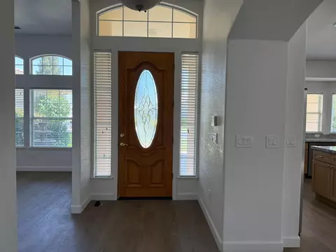 Entry Way - 143 W W Loop, Madera, CA 93637 photo 1 of 3