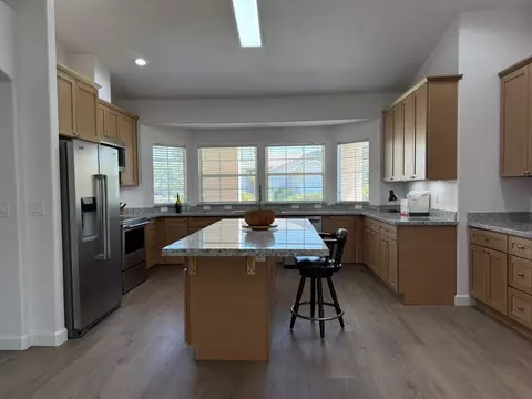 Kitchen - 143 W W Loop, Madera, CA 93637 photo 3 of 7