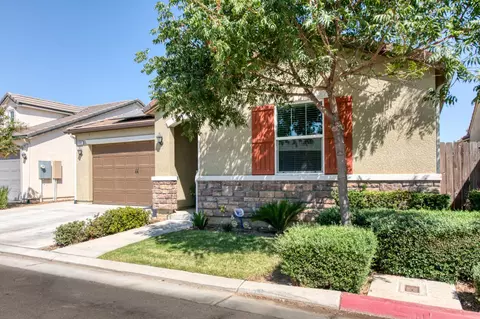 Exterior - 3065 Antonio, Clovis, CA 93619 photo 9 of 10