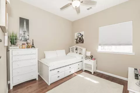 Bedroom - 7197 Perlman Dr, Sanger, CA 93657 photo 2 of 5