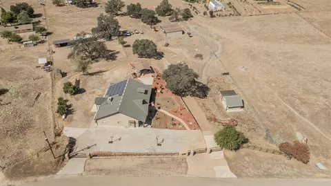 View/Area - 7197 Perlman Dr, Sanger, CA 93657 photo 1 of 7