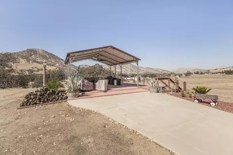Exterior - 7197 Perlman Dr, Sanger, CA 93657 photo 4 of 12