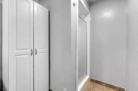 Bath - 857 Los Altos Ave, Clovis, CA 93612 photo 1 of 5