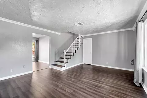 Living - 857 Los Altos Ave, Clovis, CA 93612 photo 6 of 8