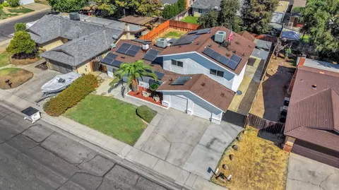 View/Area - 857 Los Altos Ave, Clovis, CA 93612 photo 1 of 10